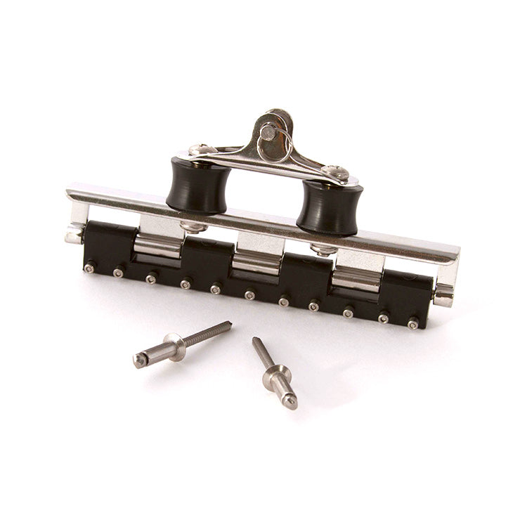 TRAVELER CAR ASSEMBLY