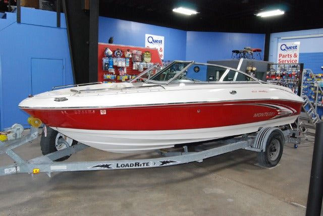 Pre-Owned 2005 Monterey 190 LS Montura BR photo 3