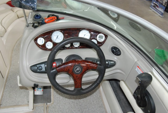 Pre-Owned 2005 Monterey 190 LS Montura BR photo 7
