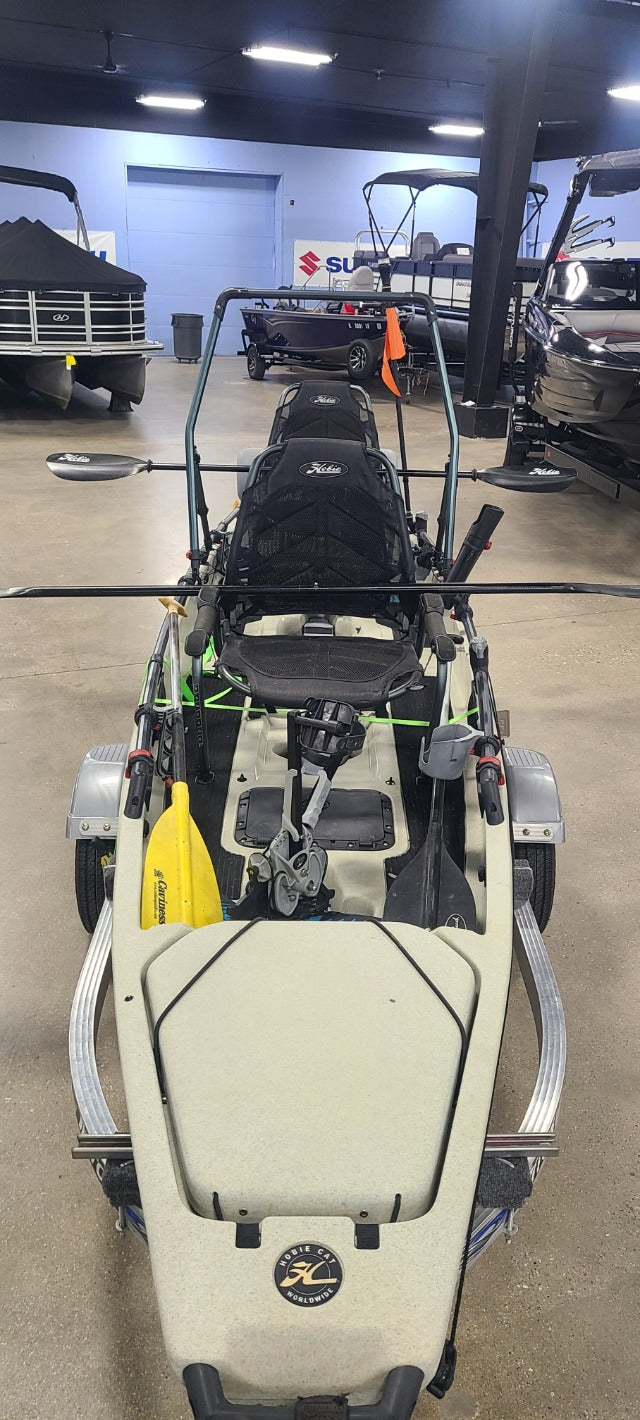 Pre-Owned 2016 Hobie Mirage Pro Angler 17T photo 8