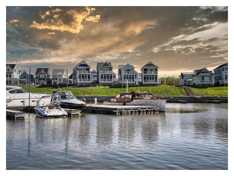 Waterfront homes and boats at Heritage Harbor marina